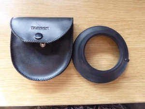 Genuine Tamron lens hood for 28 50mm 3.5 - 4.5 lens 58mm clamp on style + case - Picture 1 of 3