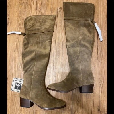 Frye Clara Tassel OTK Boots - Imagem 1 de 4