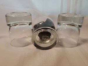 3~~ CROWN ROYAL Embossed Rocks Whisky Cocktail Gläser - Bild 1 von 5
