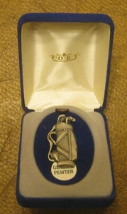 FORT SAC DE GOLF en étain solide cravate ou broche revers !! NEUF dans coffret cadeau !!! - Photo 1/1