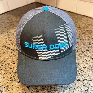 Super Bowl LII 2018 Patriots Eagles Minnesota NFL New Era 39THIRTY Cap Hat M/L - Picture 1 of 8