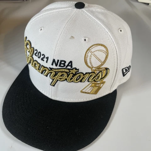 Men's New Era White/Black Milwaukee Bucks 2021 NBA Finals Champions Ring Cover