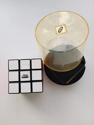 Vintage cube for Rubik's cube, Ideal Hungary 1980 - Image 1 of 4