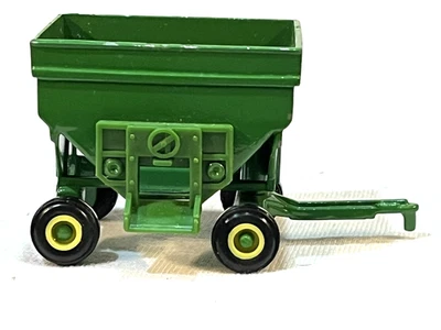ERTL 1/64 Gravity Feed Wagon Farm Toy Green Diecast - Image 1 of 4