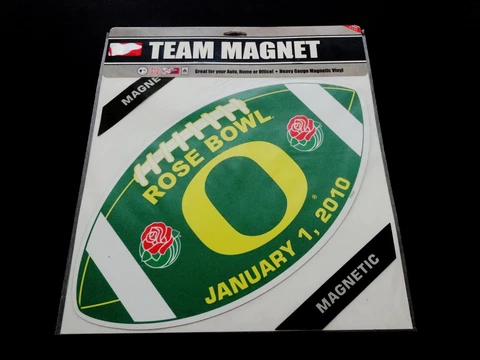 University of Oregon Ducks Football Large Team Magnet ! 2010 Rose Bowl Magnetic Cover