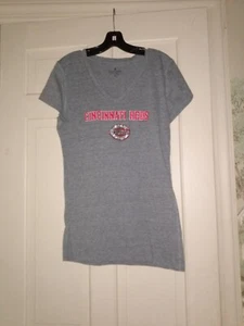 Cincinatti Reds Baseball Team Women's Short Sleeve T Sparkle Red Size M/L - Picture 1 of 4
