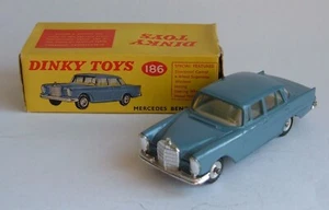 Dinky Toys No. 186, Mercedes Benz 220 SE Superb Mint Condition - Picture 1 of 8