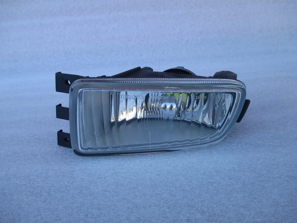 ПРОТИВОТУМАННАЯ ЛАМПА LEXUS GS300 GS 300 OEM LH 1998 1999 2000 2001 2003 04 05  - Изображение 1 из 4