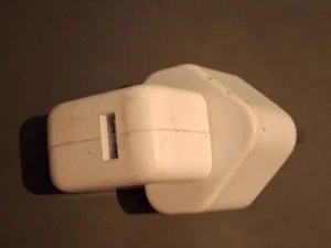 Genuine Used Apple 10W USB Power Adapter Charger Model A1357 iPhone,iPod,iPad - Picture 1 of 4