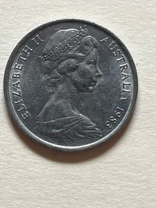 AUSTRALIA 🇦🇺 FIVE (5) CENTS COIN 1988 QUEEN ELIZABETH II) - Picture 1 of 2