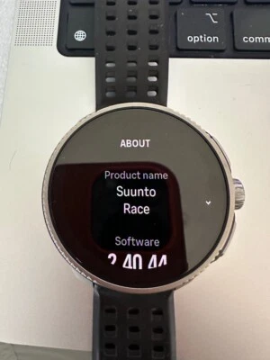 Suunto Race Titanio Carbón 49mm con Pantalla AMOLED de 1.43" Foto 1 de 4