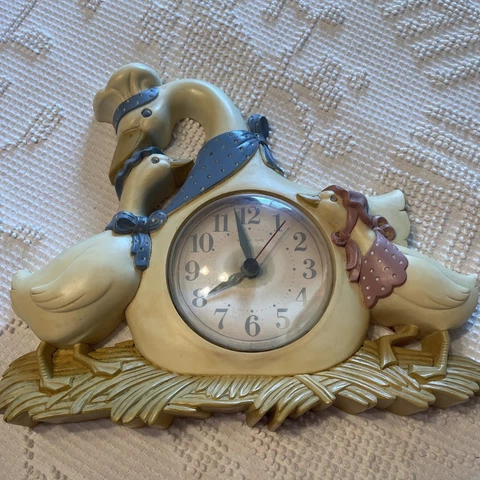 Burwood New Haven Quartz Wall Clock Goose Mom & Baby Geese Vtg 1987 Working Cover