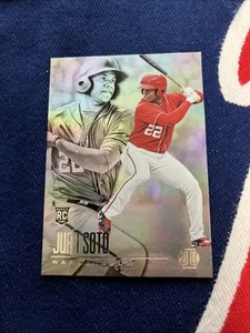 Panini Chronicles - Illusions Juan Soto #20 2018 (RC) - Imagen 1 de 3