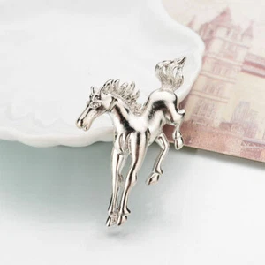 Creative Alloy Horse Shape Brooch Lapel Pin Fashion Jewelry Women Man Gifts - Picture 1 of 10