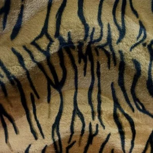 TELA DE COSTURA POLBOA PIEL SINTÉTICA MARRÓN TIGRE ESTAMPADO ANIMAL POLIETILENO POR YARDA - Imagen 1 de 1