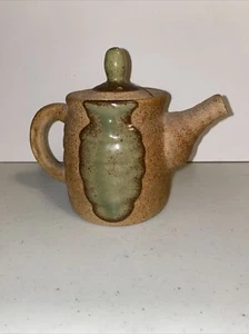 Primitive Studio Stoneware Glaze Clay Pottery Tea Coffee Pot - Picture 1 of 6