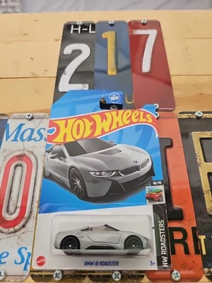 Hot Wheels Bmw I8 Roadster, Silver - Image 1 of 3