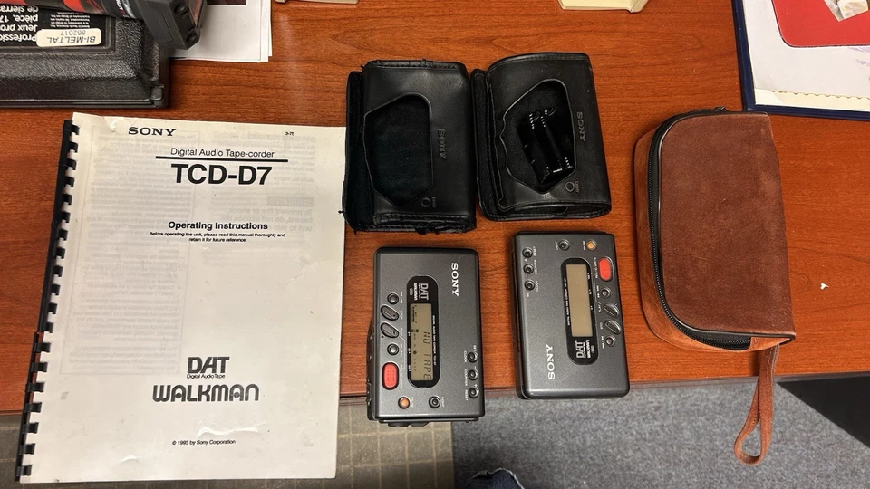 Sony TCD-D7 Portable Walkman Dat Recorder Digital Audio Tape-Corder - Image 1 of 1