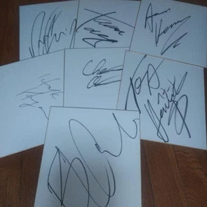 Neu Japan Pro Wrestling ausländische Wrestler signiert farbiges Papier Set 7 - Bild 1 von 1