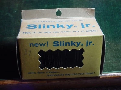 VTG 1ST ISSUE? SLINKY JR. IN ITS ORIGINAL HANGER BOX EXCELLENT CONDITION! - Image 1 of 4