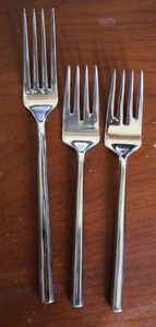 3 PIECES Retroneu Acclaim Stainless Steel DINNER FORK SALAD FORKS Very Nice - Picture 1 of 5