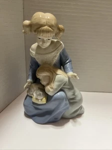 VTG Porcelain Little Sister Parquet Cat Figure Muted Blue and Gray Taiwan - Picture 1 of 8