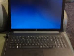 HP Laptop 15-da0xxx 4GB Ram 2.6ghz 1TB sata 64bit windows 10 home 15.6" screen - Picture 1 of 4