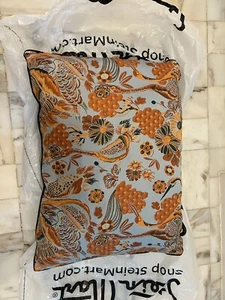 Pillow velvet size 22” x 17" Removable Cover With Zipper Beautiful Print - Picture 1 of 6