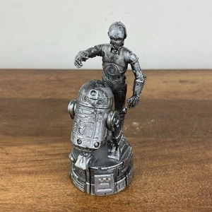 C-3PO & R2-D2 Chess Piece 2005 Star Wars Saga Replacement Gray Rock - Picture 1 of 6