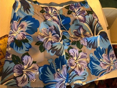 Lands' End  8" Hawaiian Swimsuit Volley Shorts  XXL NEW - Image 1 of 4