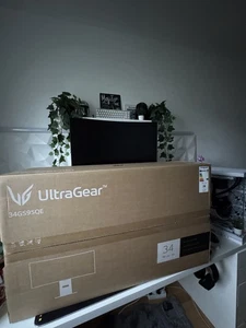 LG UltraGear 34GS95QE-B.AEU 86,1cm (34") 21:9 OLED WQHD Monitor HDMI/DP 240Hz - Bild 1 von 5