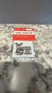 Vintage 70er Vinyl Stick On Puffy Sticker mit Googly Eyes Bunny Give Thanks - Bild 1 von 2