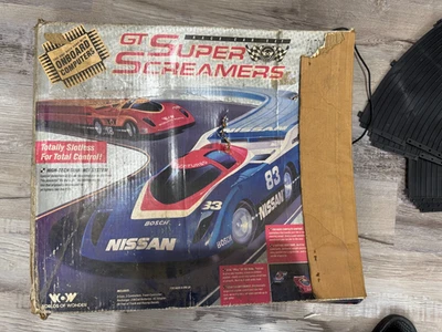 WOW World Of Wonder GT Super Screamers Coche Ranura PIEZAS Solo Lote Foto 1 de 4