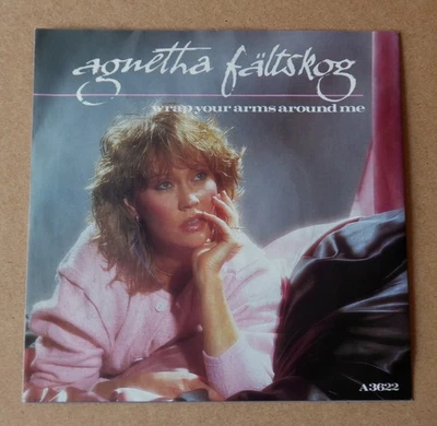 AGNETHA FÄLTSKOG - WRAP YOUR ARMS AROUND ME (1983 7" single in PS) ABBA  EX / EX Foto 1 de 4