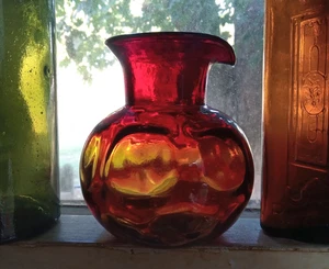 RED AMBERINA CLEVENGER BROTHERS HAND BLOWN PONTILED GLASS POUR SPOUT PITCHER - Picture 1 of 9