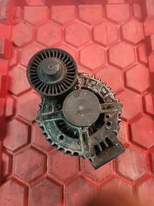 BMW 3 Series 06-11 E90 - Alternator With Pulley - Picture 1 of 5