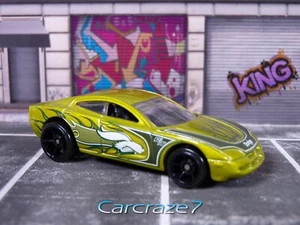 Dodge Charger R/T 2009 Hot Wheels Easter Speedsters verde suelto 1:64 C2 - Imagen 1 de 3