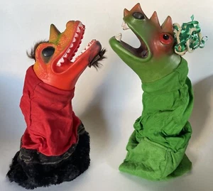 PUPAZZI MANO DRAGO lotto 2 TESTE lunghe vintage anni 60 Giappone VERDE ROSSO vinile gomma - Foto 1 di 10