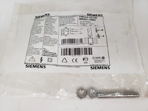 SIEMENS 3RG4011-7AG05 PROXIMITY SENSOR 15-34V DC PNP NIB - Picture 1 of 4