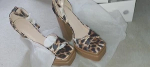 Leopard Print Strappy High Heel Sandals UK Size 3 - Picture 1 of 1