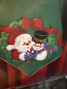 Vintage 1997 Bucilla "Santa & Snowman" Tischauflage 41" x 41" - Bild 1 von 3