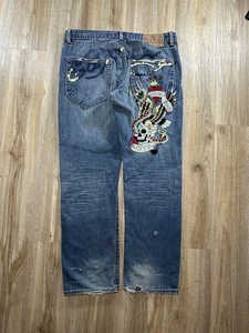Jeans de mezclilla vintage Ed Hardy Y2k bordados desgastados desteñidos grunge 36x32 2010 - Imagen 1 de 11
