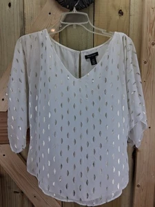 WHBM Bluse Damen XS weiß gefüttert lockere Passform leichtes Silberblattmuster - Bild 1 von 4