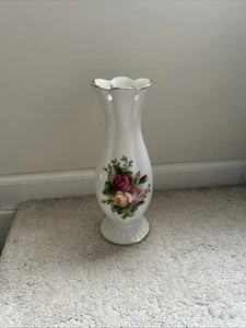 Royal Albert Old Country Roses Pierced 10 Inch Porcelain Vase - No Box!! - Picture 1 of 11