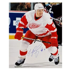 SERGEI FEDOROV Signed Detroit Red Wings 16 X 20 Photo - 79202 - Picture 1 of 2