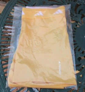 Ladies Adidas Cycle Shorts Womens Tight Fit Sport Shorts 3" Yellow Lge UK 14 New - Picture 1 of 14