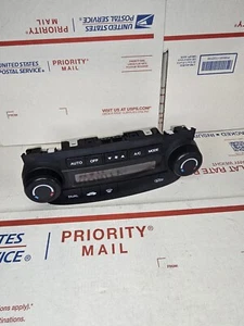 2010-2011 Honda CR-V AC Heater Control Climate Control Temperature Control OEM - Picture 1 of 9