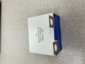 CDE - Capacitors - Picture 1 of 3