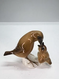 Vintage MCM Hutschenreuther Mother Bird Feeding Chick Figurine K Tutter Germany - Picture 1 of 7