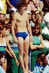 Willie Aames a bordo piscina Battaglia della Rete Stars VII nel 1979 ristampa 4x6 - Foto 1 di 1